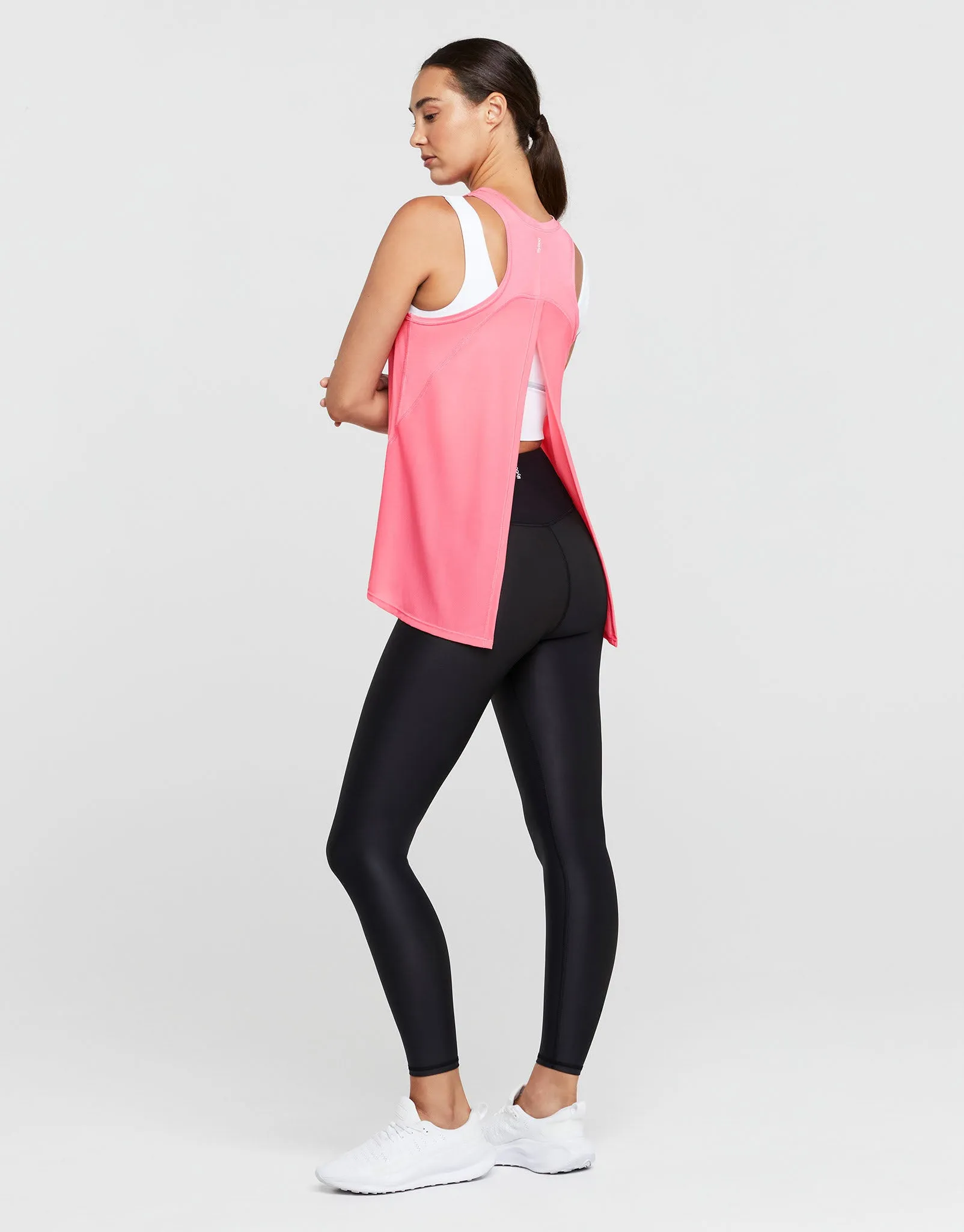 KENDALL Tank - Strawberry