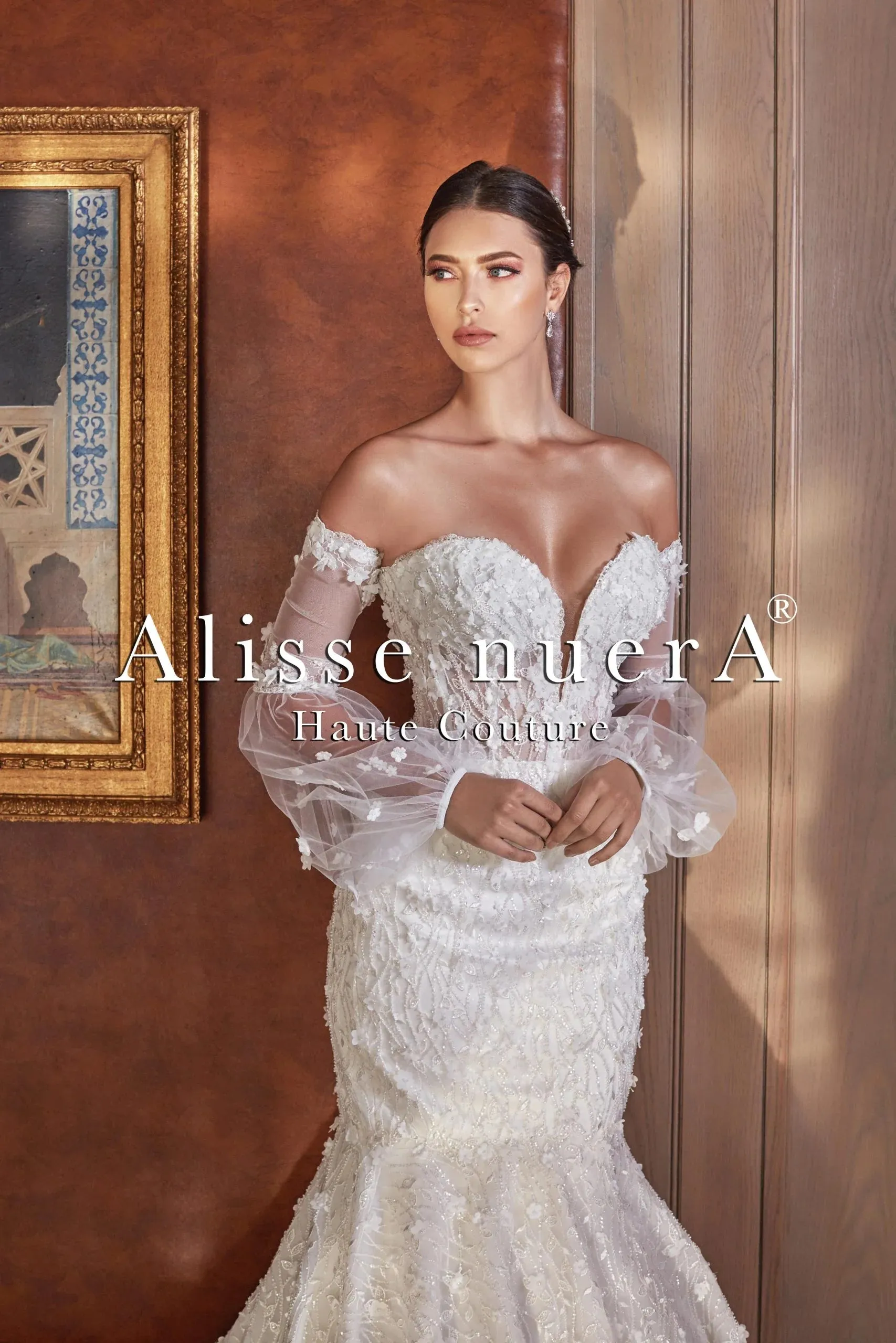 Removable Bishop Sleeve Trumpet Skirt Wedding Gown with Long Train