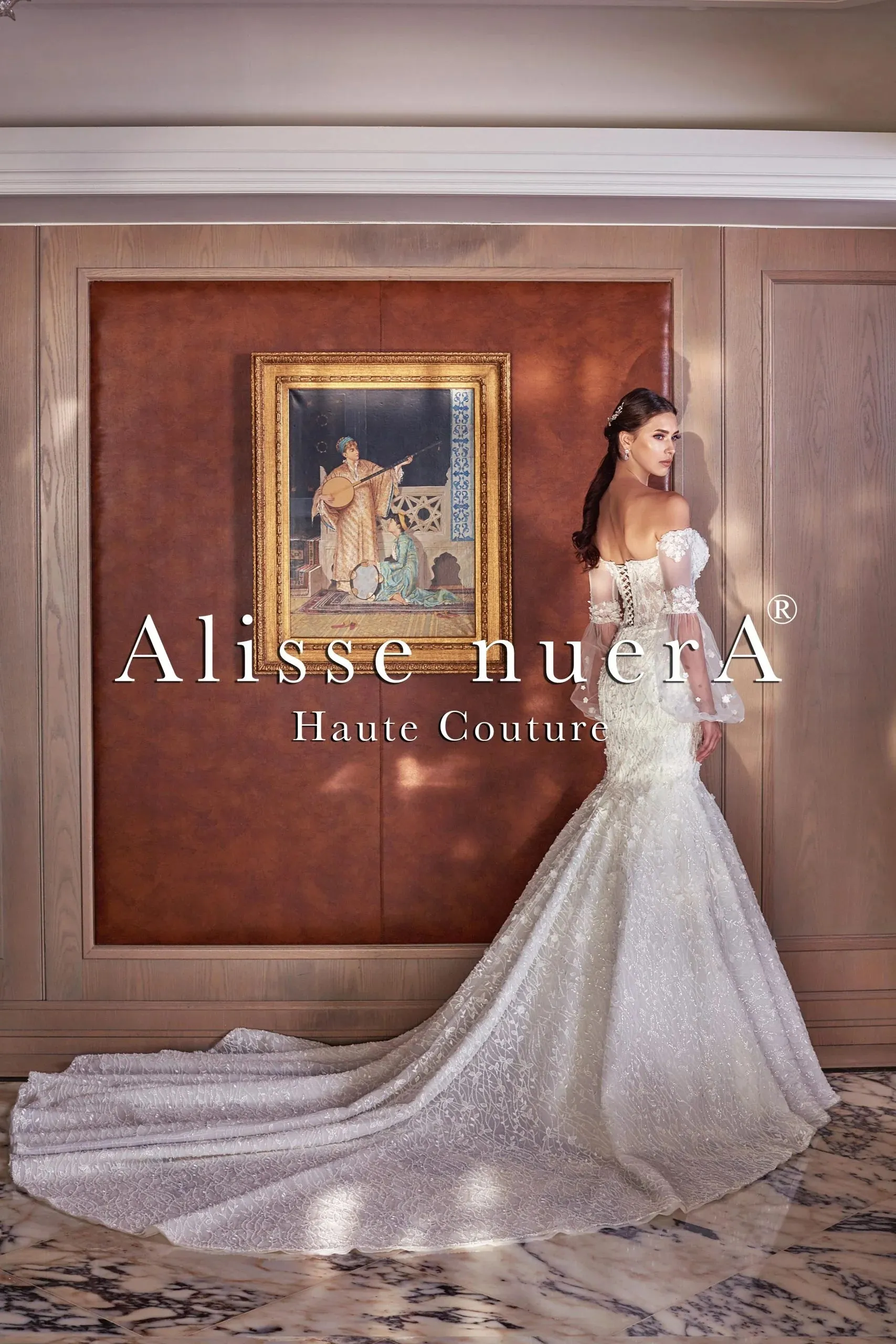 Removable Bishop Sleeve Trumpet Skirt Wedding Gown with Long Train