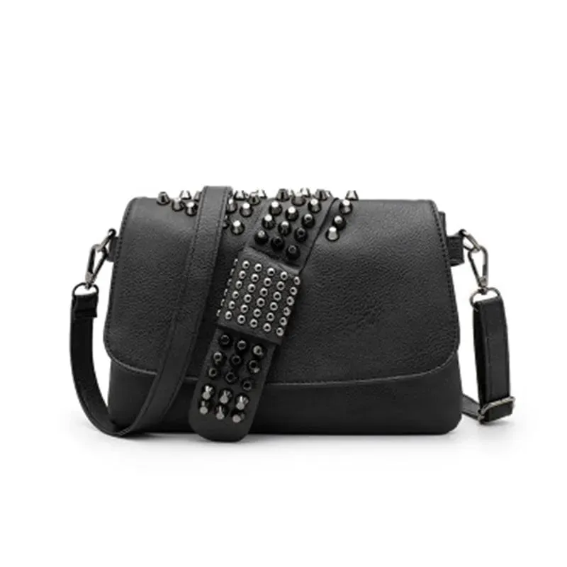 Timeless Classic Shoulder Bag